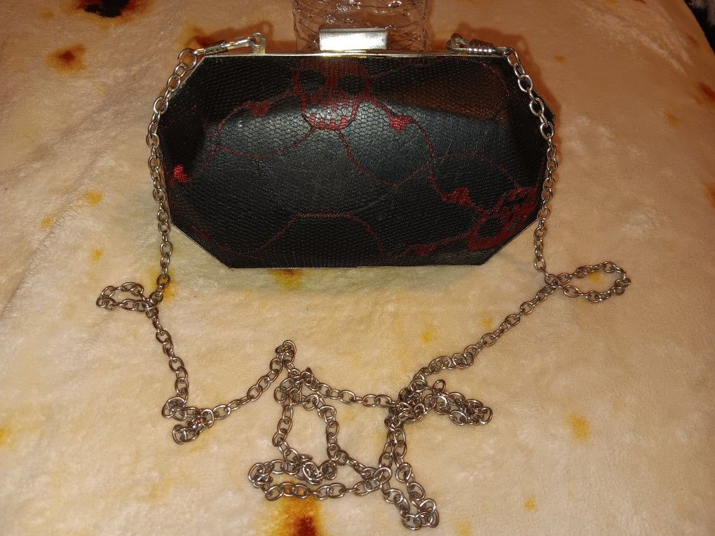Small Black Gothic Clutch Purse With Net Red Skulls