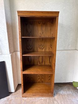 Wooden Bookshelf / Bookcase – 4 Shelves