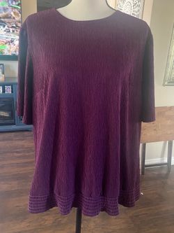 Liz Baker Essentials plum Blouse  1X