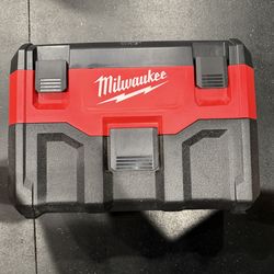 Milwaukee M18 2Gal Shop Vac