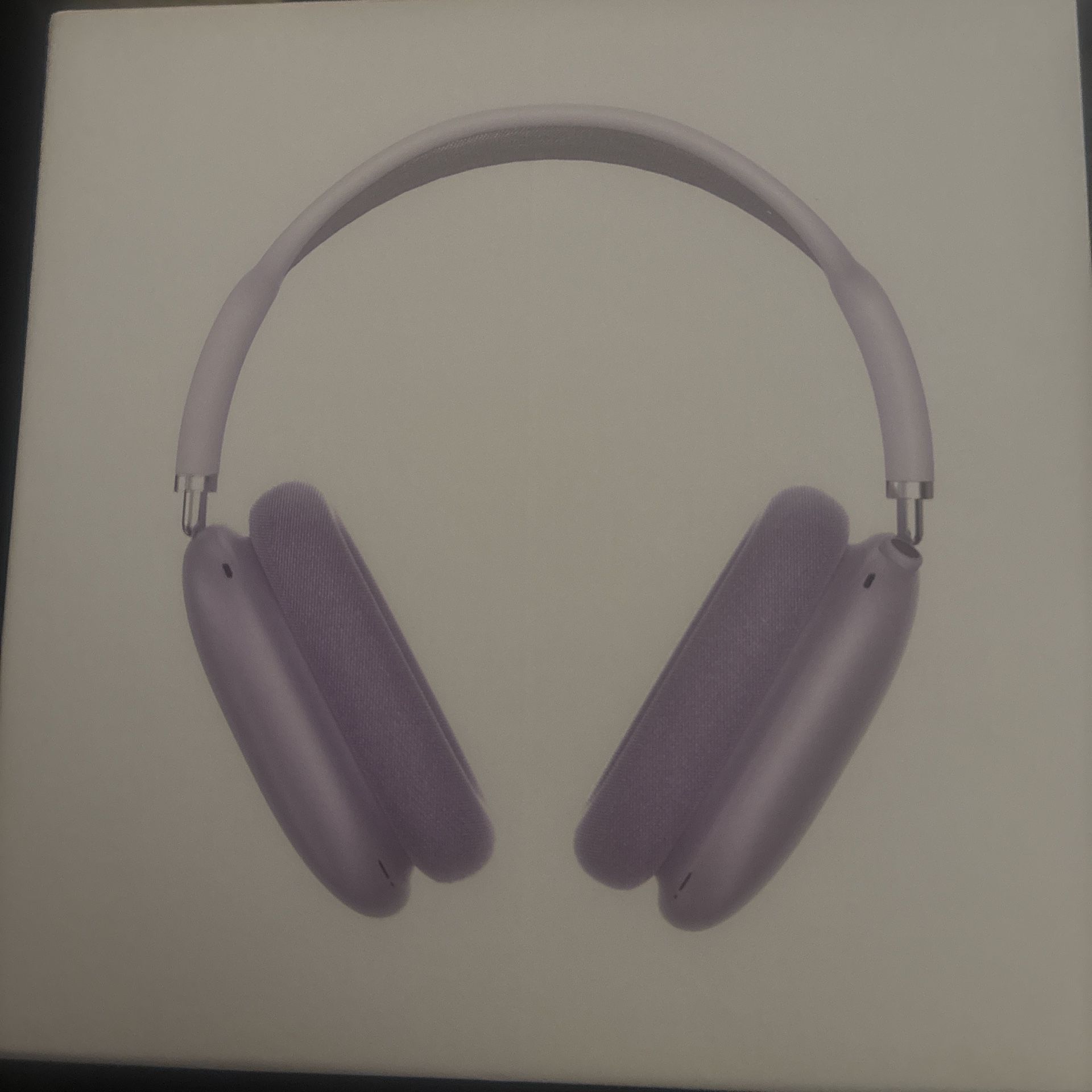 AirPod Maxes Lavender