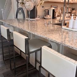 Kitchen barstools