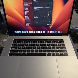 MacBook Pro 2015 - i7 / 16GB RAM / 500GB SSD