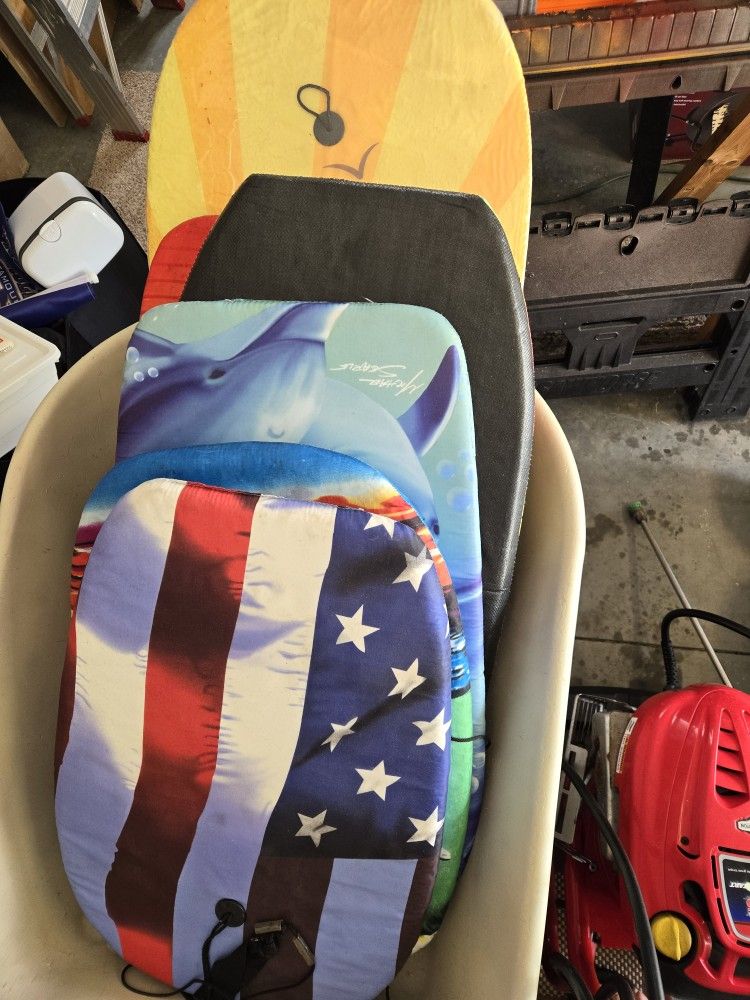 Body, boogy boards
