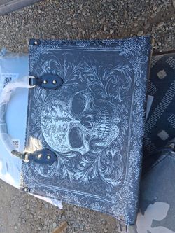 Brand new purse