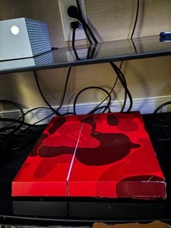 Red camo PS4