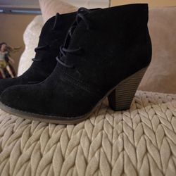 Boots Size 6