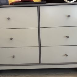 6 Doors Dresser