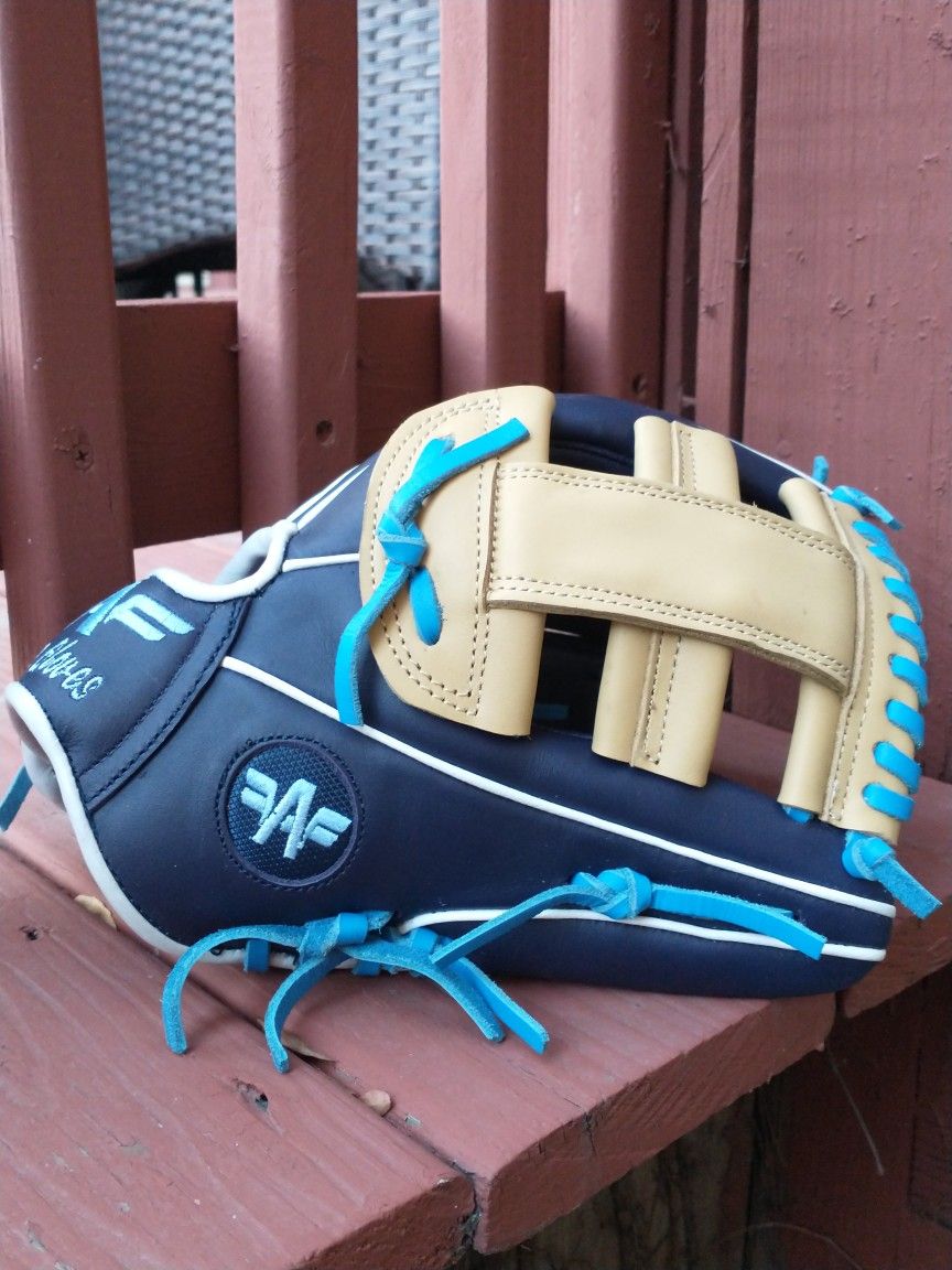 Baseball Glove 