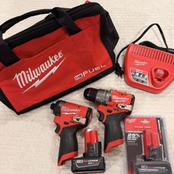 Milwaukee M12 Fuel Tool Set 
