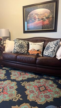 Leather sofa /Couch