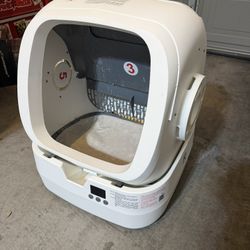 Automatic Self-Cleaning Cat Litter Box - Used 2 Weeks