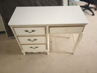Dresser/Desk Combo for Sale in Stanwood, WA - OfferUp