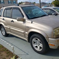 2002 Suzuki Grand Vitara..2.5