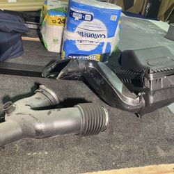 18-20 F150 Air Intake Box Stock OEM