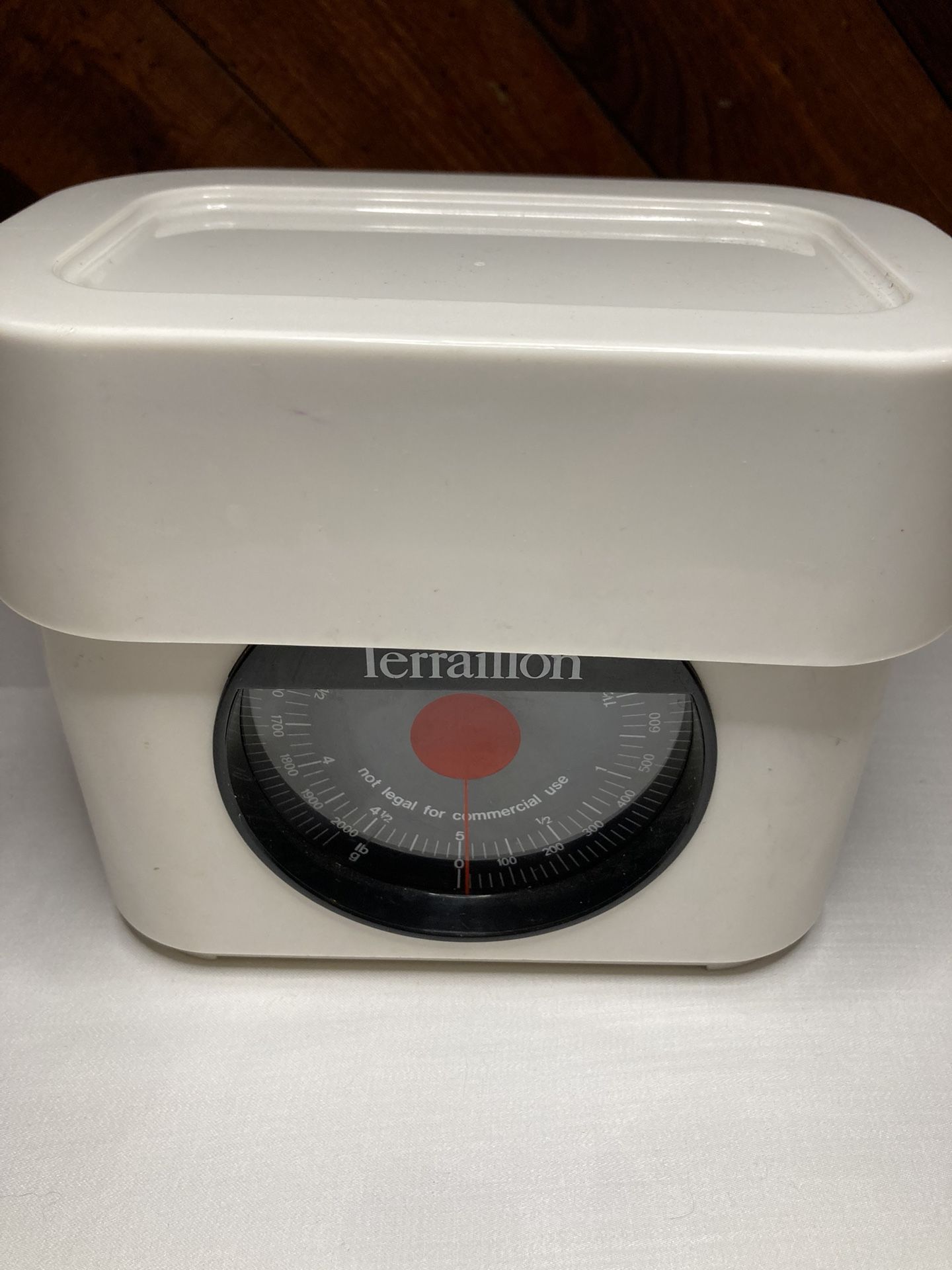 Vintage Terraillon Kitchen Scale Weighs up to 5 lbs.
