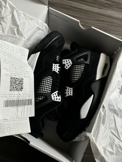 Retro 4 White Thunder 