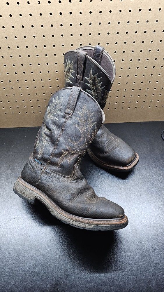 Size 9.5 D Ariat Work Boots Soft Toe