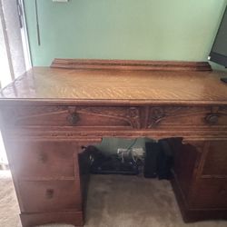 Tiger Oak Antique Desk