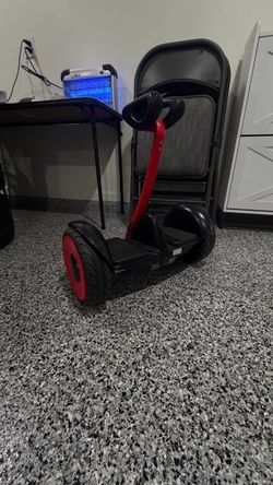 Nine bot hoverboard