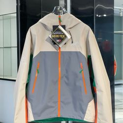 Arcteryx Alpha SV-SIZE:M-XL