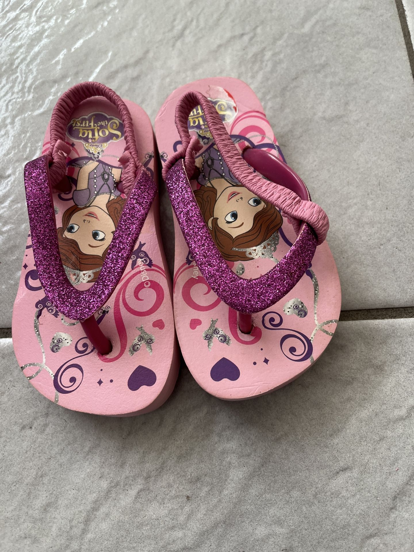 Sandals New Kids/toddlers size US6 UK5.5, Mex13