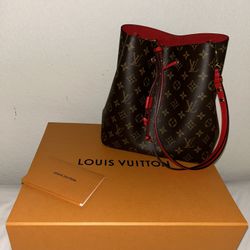Louis Vuitton NeoNoe MM Purse