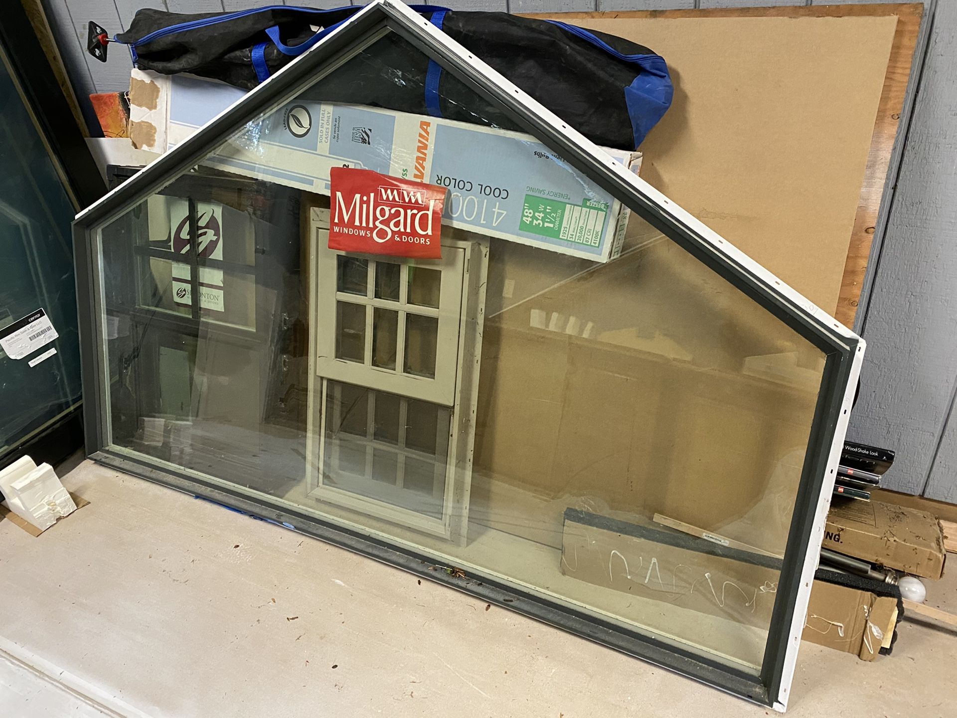 Window 78 x 50 trapezoid for Sale in Vancouver, WA OfferUp