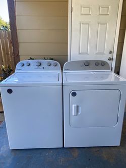 WASHER AND DRYER SET 2 YEAR OLD!!