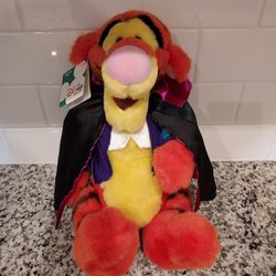 Disney Store Winnie the Pooh Tigger Vampire Halloween 14" Plush 
