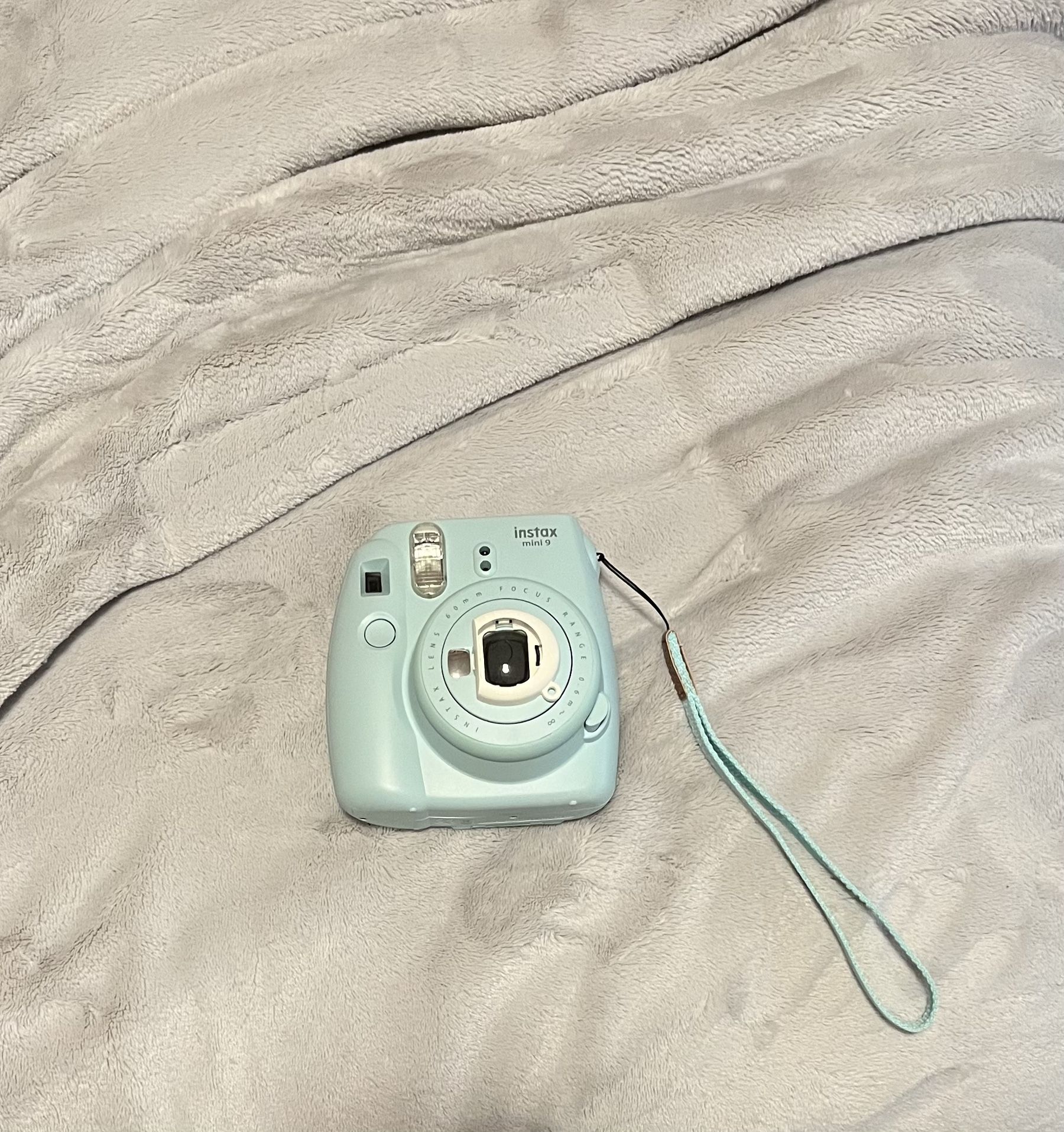 Instax Mini 9 (Polaroid Camera)