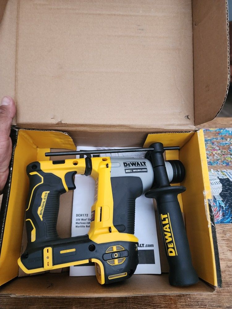 Dewalt 20v Brushless Atomic Rotary Hammer Drill New In Box $145