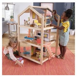 Brand New  Dollhouse - Sealed Box – Local Pickup /Delivery In Miami/Brickell area For An For An Extra Fee