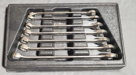 Set of Wrenches Snap on Cash only crossroads are Hayden in Indian school