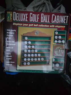 Nib golf ball display case