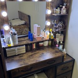 Vanity Desk With Mirror And Light Makeup 