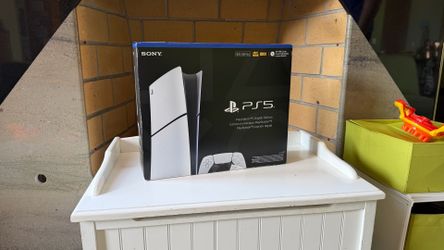 PS5 sealed in box