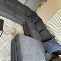 🚚 FREE DELIVERY ! Gorgeous Blue Gray Sectional Couch 
