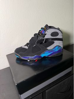 Jordan 8 size 10 1/2 aqua