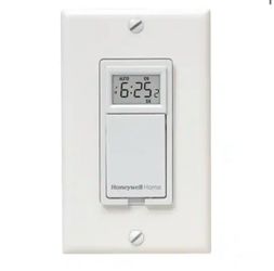 Honeywell Home 120-Volt 7-Day Programmable Indoor Motor and Light Switch Timer @H9-659