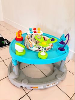baby walker