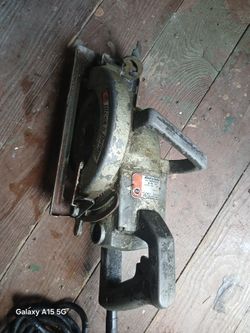 FREE Black& Decker 6-1/2" WORM DRIVE SAW