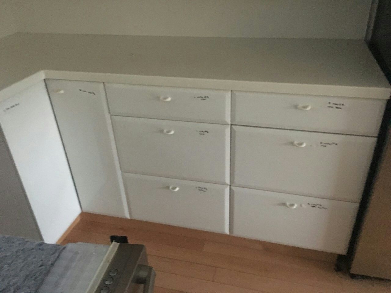 Kitchens cabinets