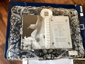 Mikasa crystal wedding frame NEW IN BOX