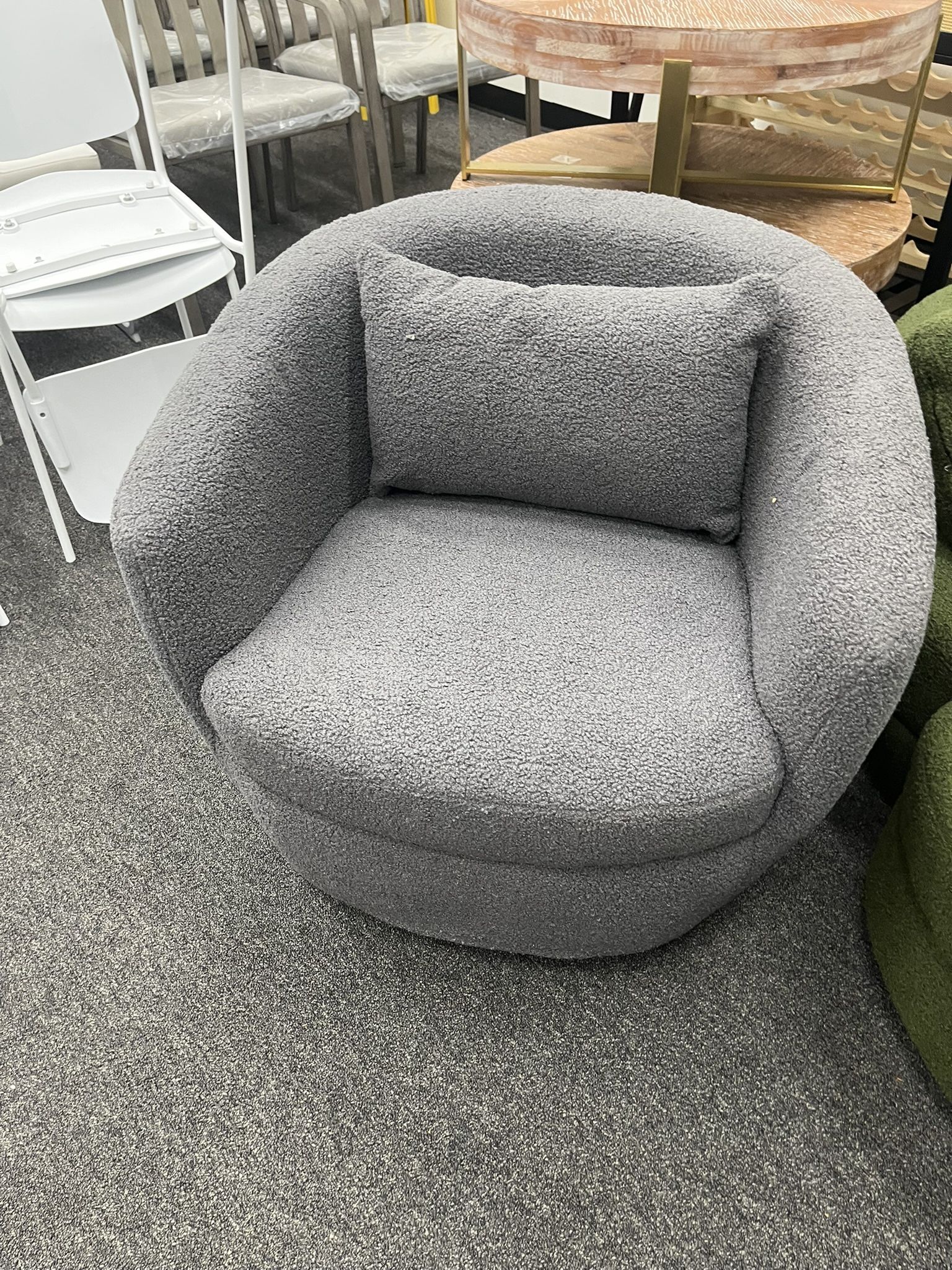 NEW Chair,Swivel Barrel Armchair with Storage