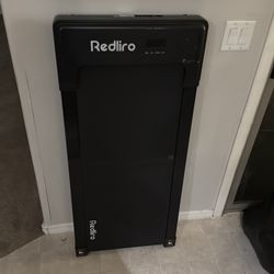 Free walking treadmill with no cord with pick up