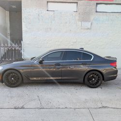 2019 BMW 530i