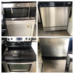 Stainless steel kitchen appliance set