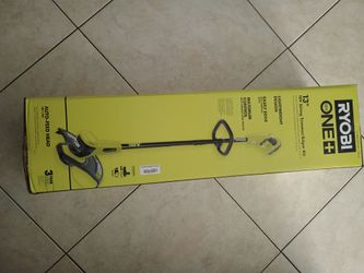 RYOBI ONE+, 13" 18v String Trimmer/ Edger Kit