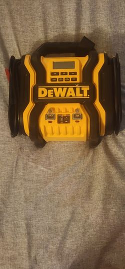 DEWALT DXAEPS14 1600 Peak Amp Jump Starter & Portable Power Station with Air Compressor